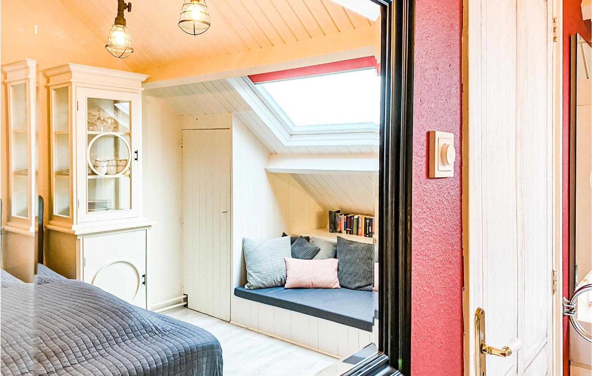 1 Bedroom Nice Apartment In Zoutelande Exterior foto